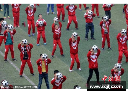 LD乐动体育官网足球球星卡黑曜石新篇章揭幕 收藏热潮席卷球迷市场